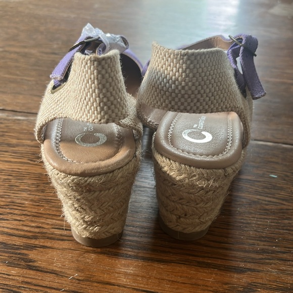 Journee Collection Ashlyn Wedge Heel Espadrille size 8 - Picture 4 of 9